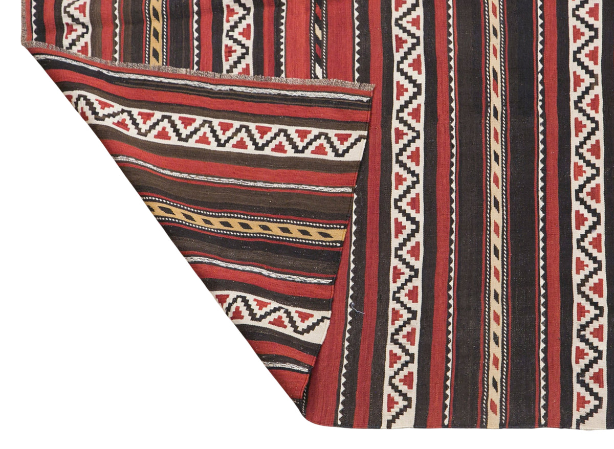 Vintage Caucasian Kilim, 172 x 245 cm / 5.6 x 8 feet