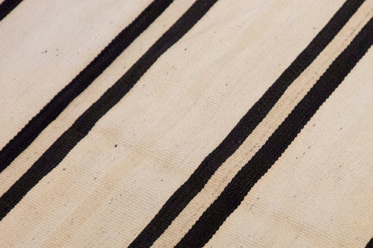 Neutral Kilim 4'8" x 6'11" feet 142 x 210 cm