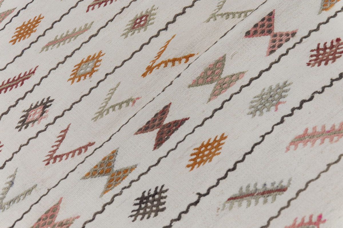 Neutral Kilim 5'9" x 12'2" feet 175 x 370 cm