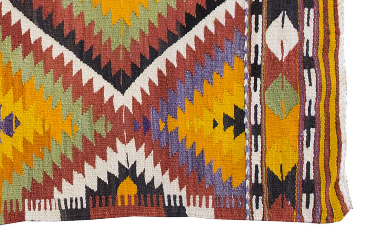 Vintage Kilim Rug,Denizli Kilim 3'5" x 4'8" feet 105 x 143 cm