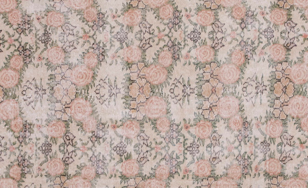 Vintage Rug 3'6" x 6'7" feet 107 x 200 cm