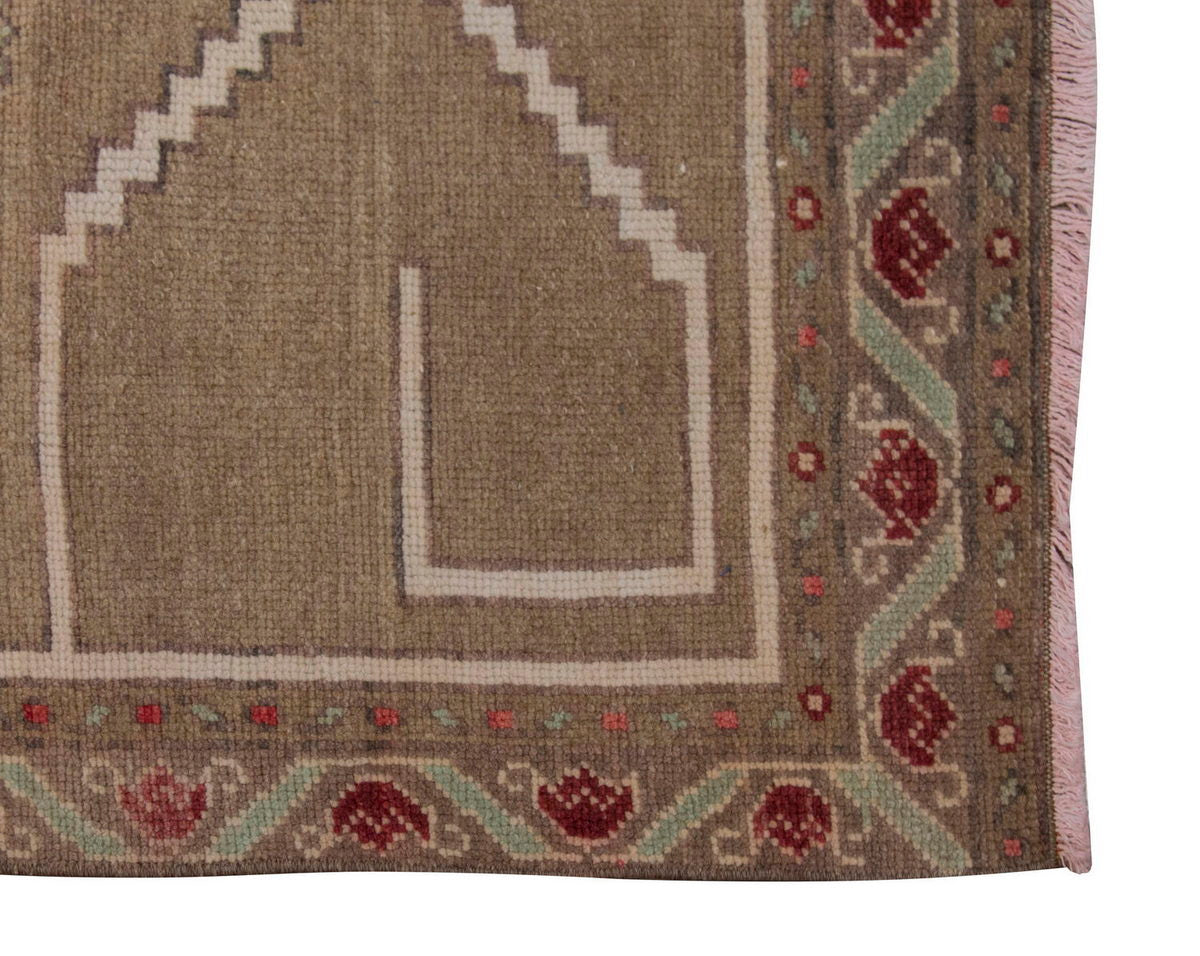 Vintage Rug 4'4" x 8" feet 132 x 245 cm