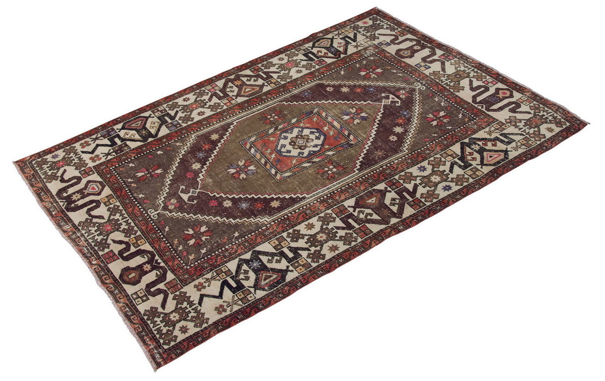 Vintage Rug 5'1" x 8'2" feet 155 x 248 cm