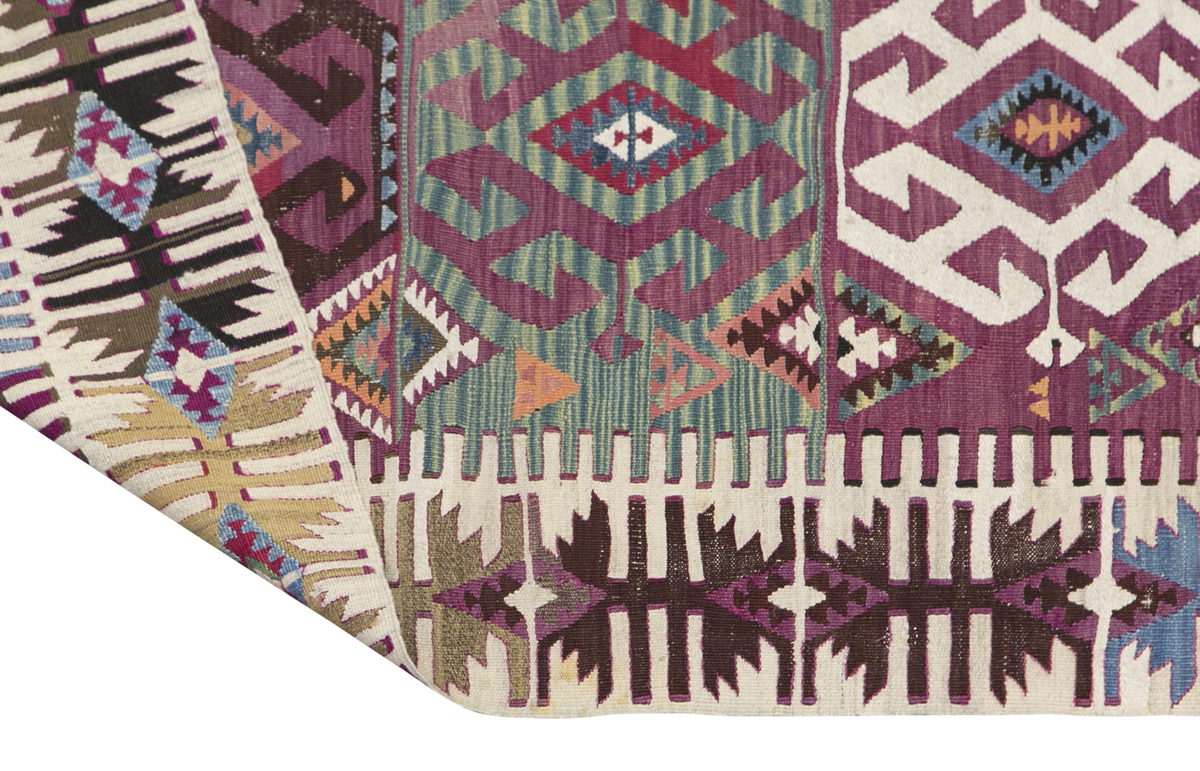 Adana Reyhanlı Kilim, 170 x 410 cm / 5'7 x 13'5 feet