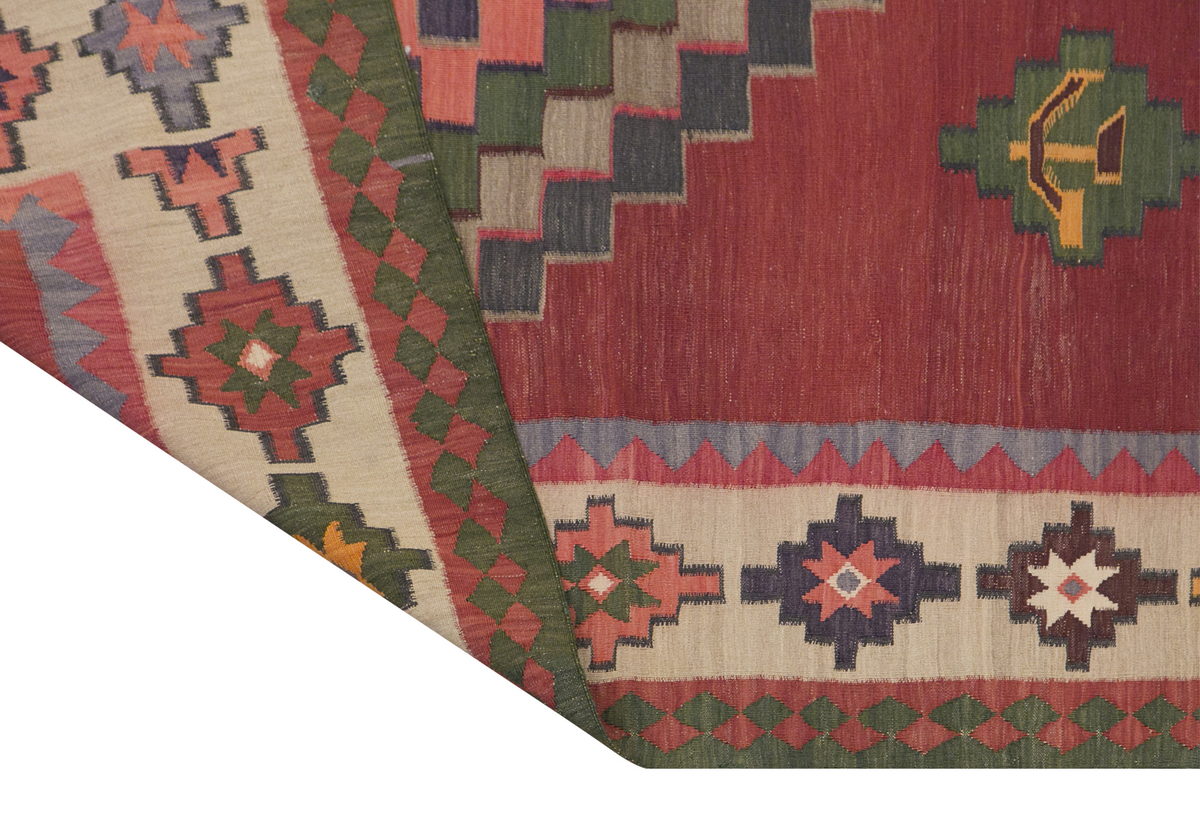 Caucasian Kilim, 177 x 315 cm / 6 x 10'4 feet