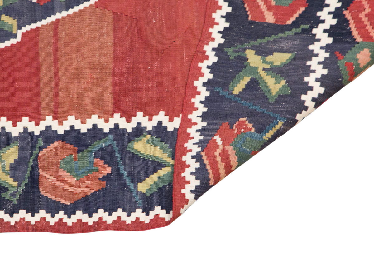 Karabağ Kilim, 70 Years Old, 130 x 260 cm / 4'3 x 8'6 feet