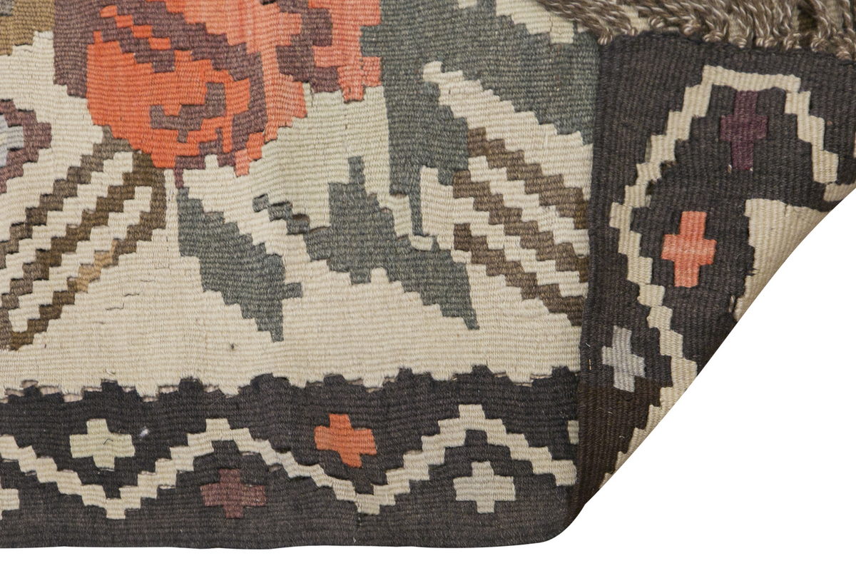 Turkish Moldovian Kilim, 158 x 235 cm / 5'2 x 7'9 feet