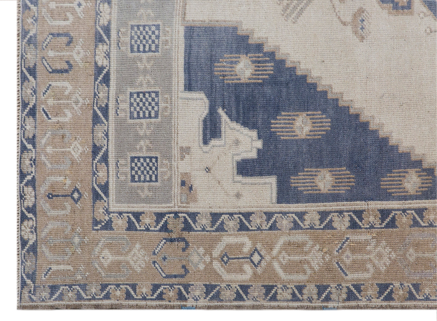 Vintage Anatolian Rug 4'11" x 8'10" (150x270 cm)