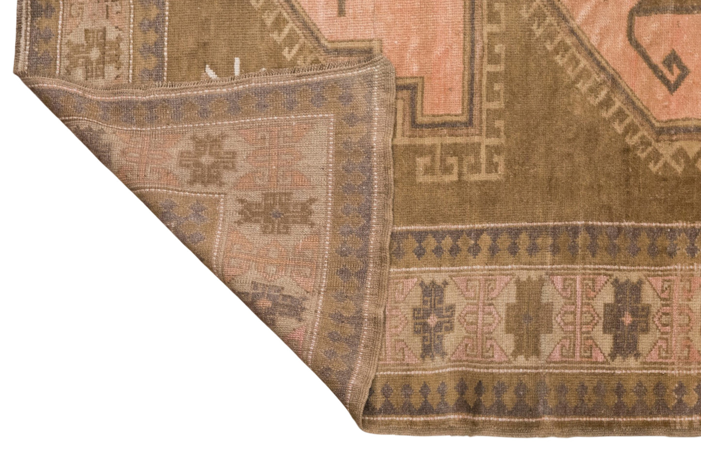 Vintage Large Rug, 196 x 263 cm / 6.4 x 8.6 ft