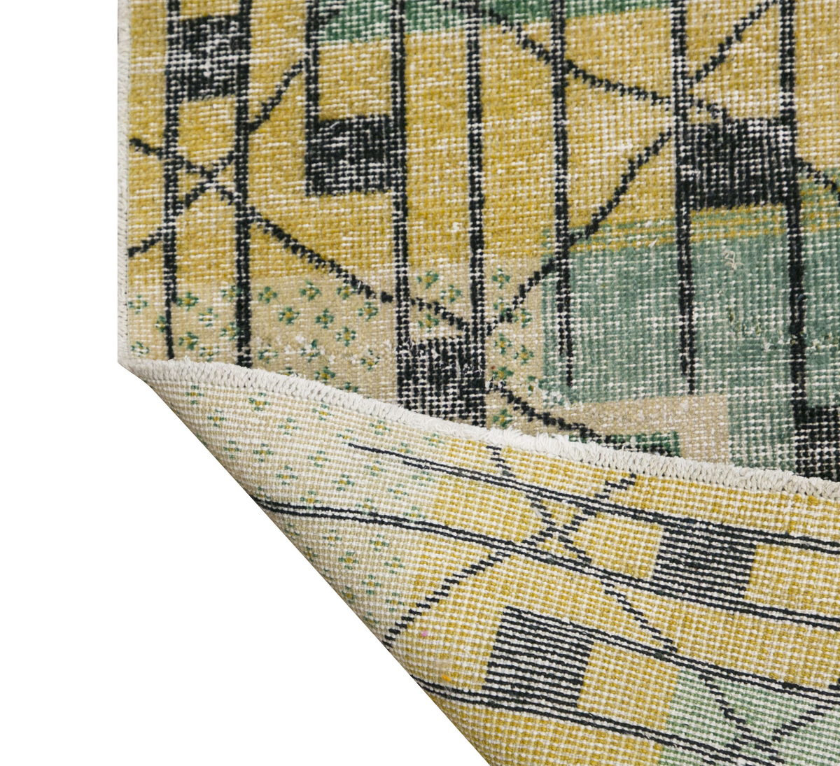 Vintage Rug, 3'9 x 7'1 feet, 114 x 217 cm rug