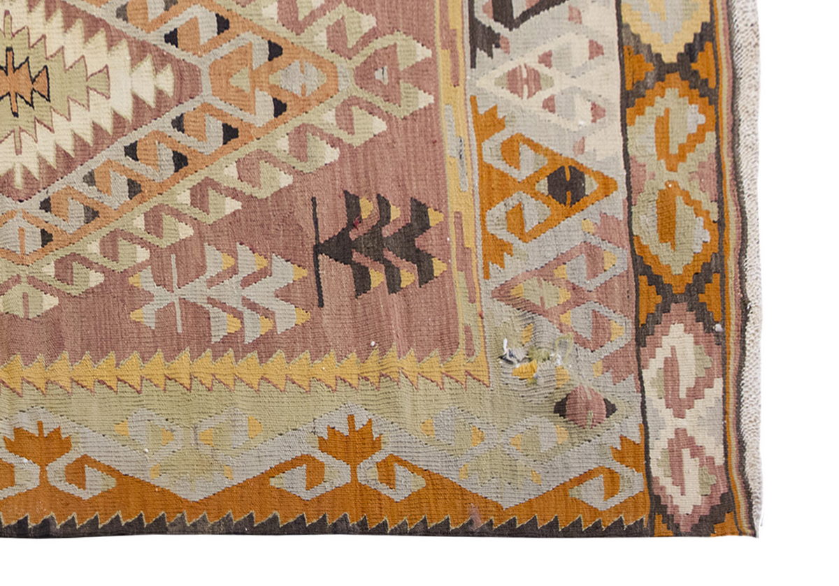 Vintage Turkish Rug, 119 x 177 cm, 3.10 x 5.9 ft