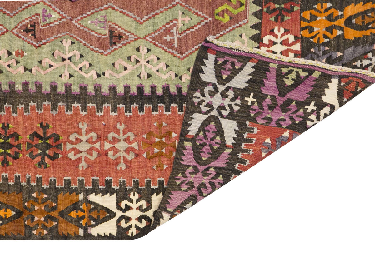 Vintage Turkish Rug, 144 x 175 cm, 4.8 x 5.8 ft