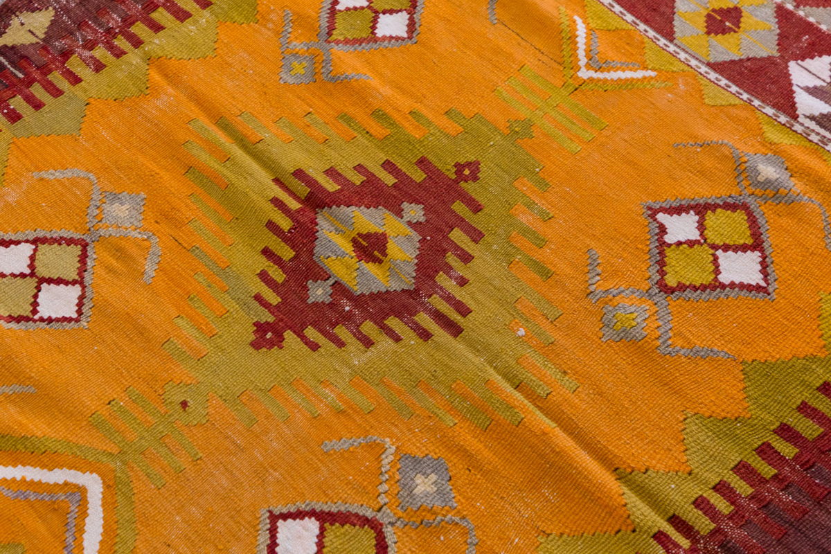 Vintage Turkish Rug, 156 x 112 cm, 5.1 x 3.8 ft