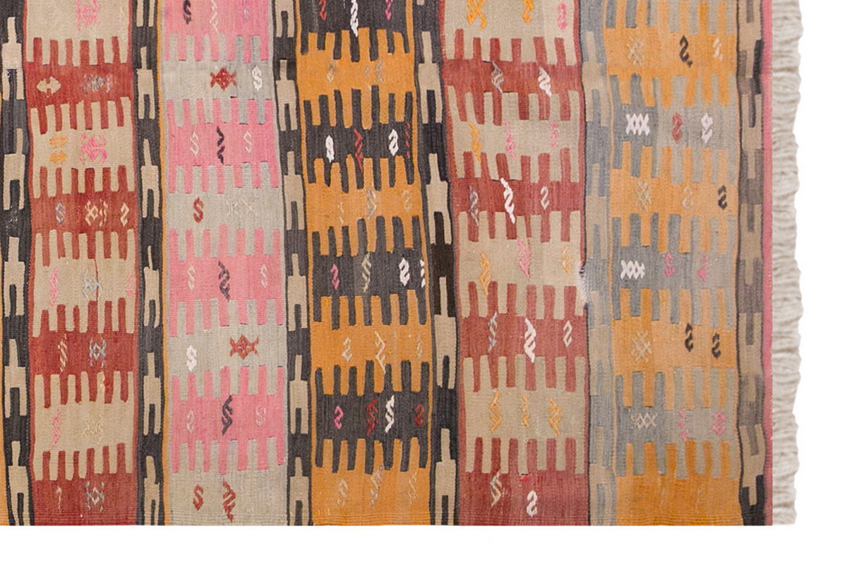 Vintage Turkish Rug, 3.10 x 6.2 ft, 117 x 190 cm