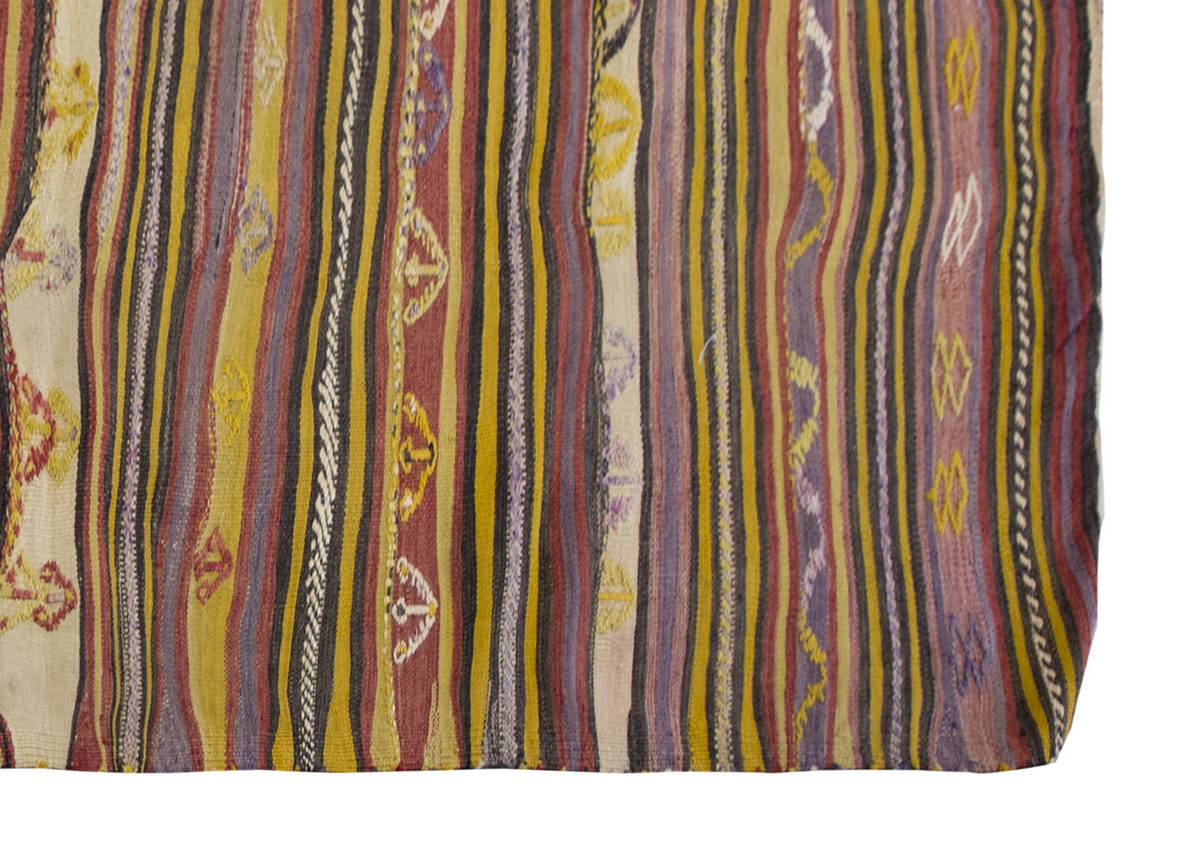 Vintage Turkish Rug, 3.7 x 6.3 ft, 110 x 193 cm