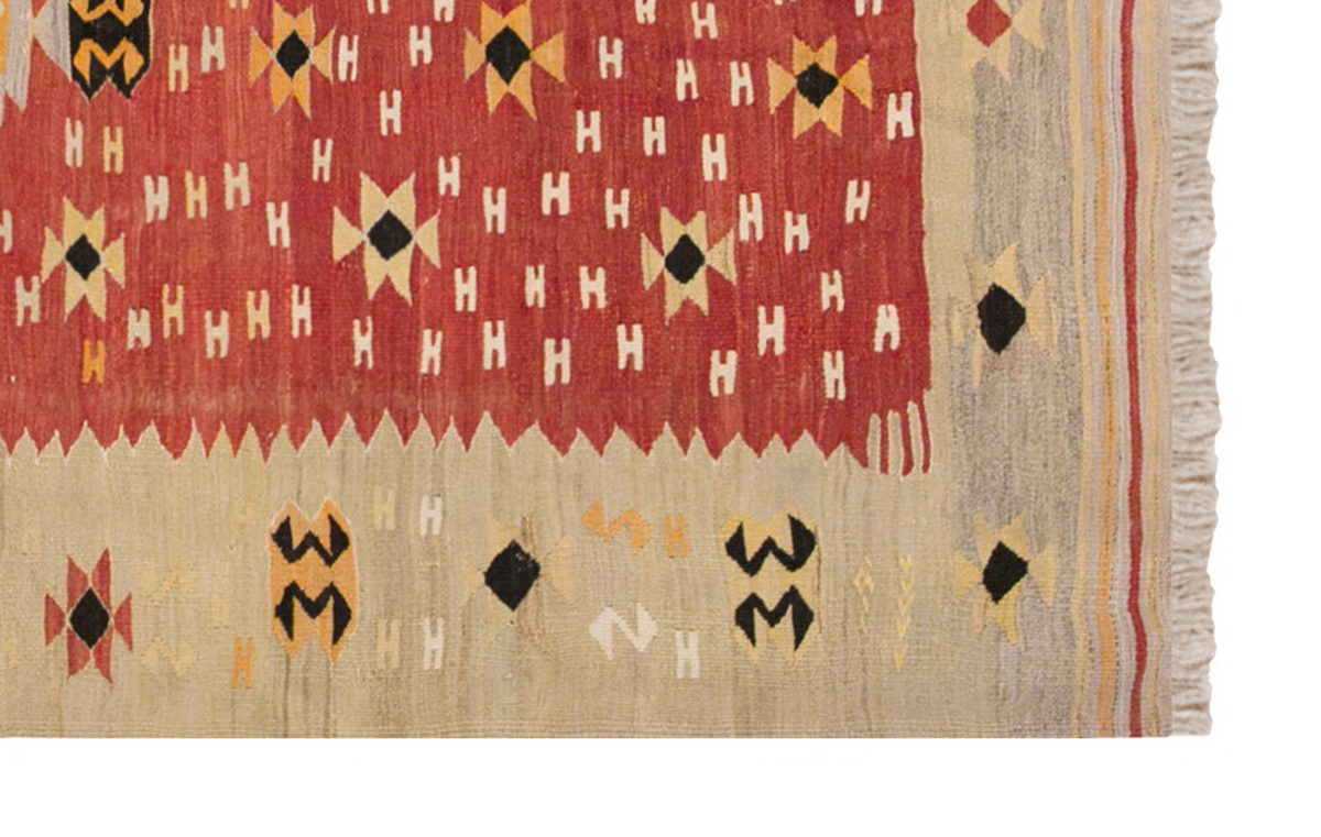 Vintage Turkish Rug, 4.4 x 7.1 ft, 133 x 216 cm