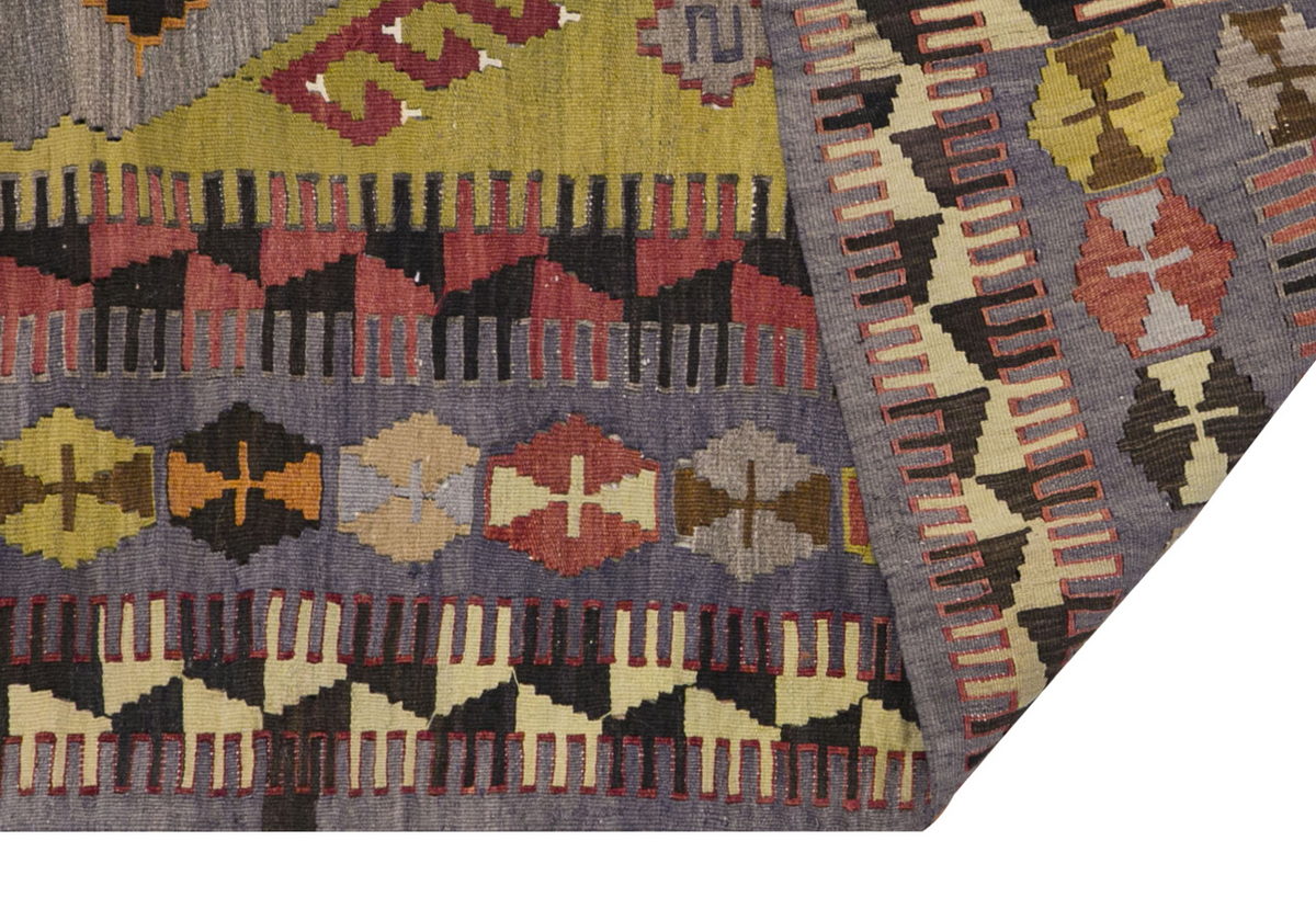 Vintage Turkish Rug, 4.5 x 5.8 ft Rug, 136 x 173 cm