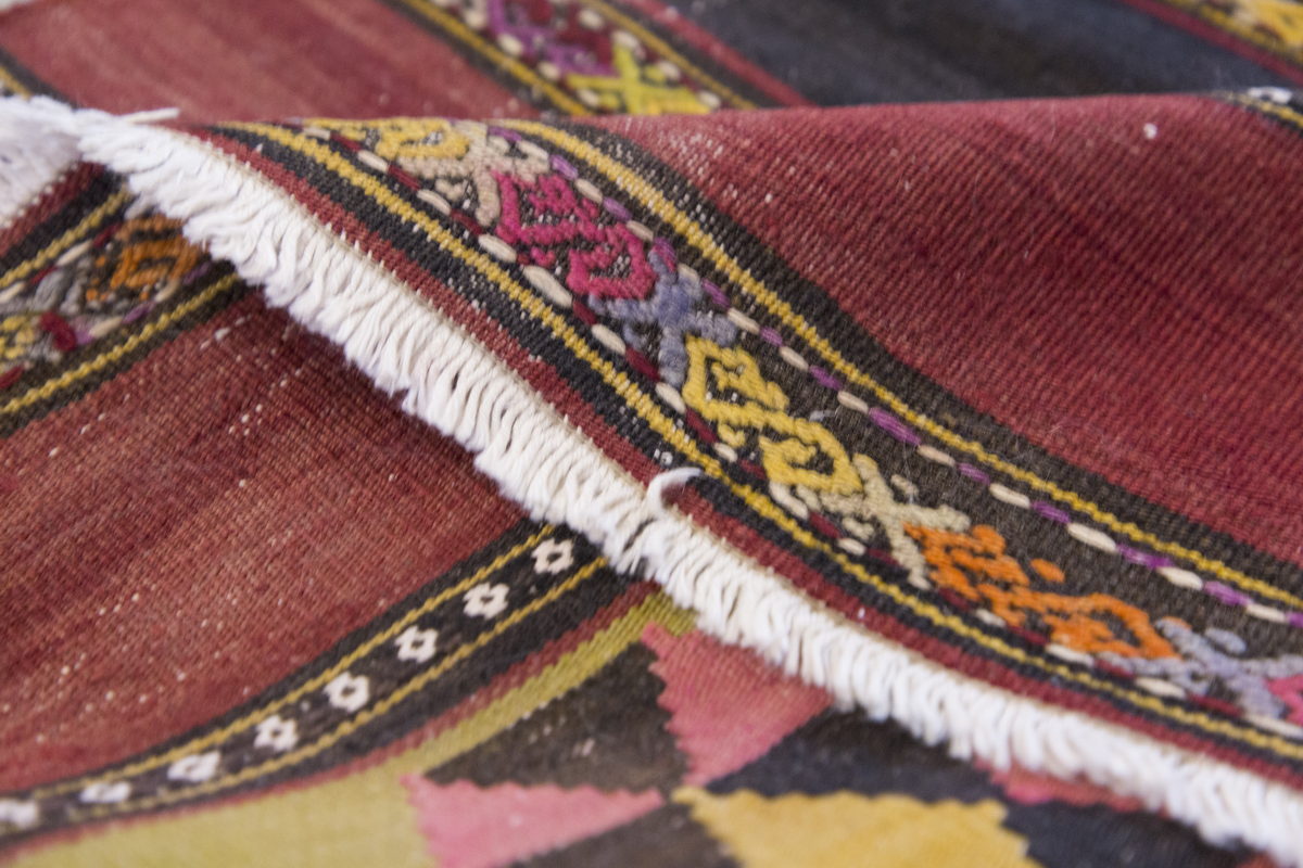 Vintage Turkish Rug, 4 x 2.10 ft Rug, 124 x 88 cm