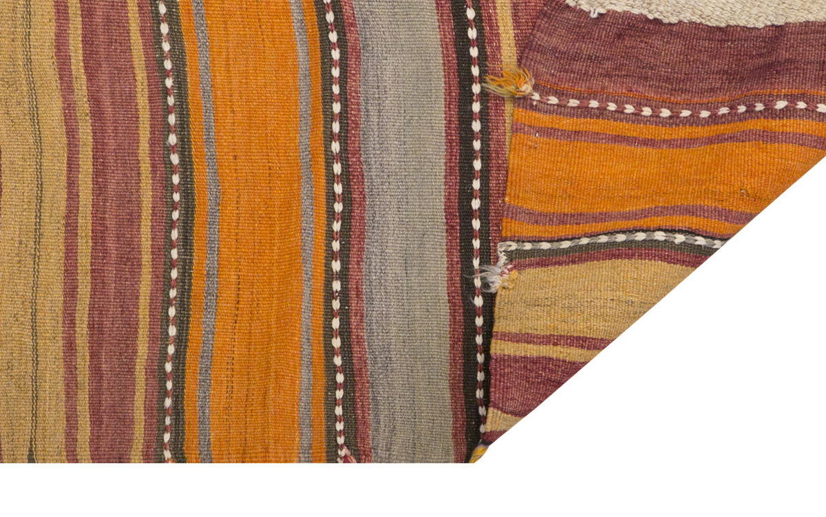 Vintage Turkish Rug, 4 x 6.2 ft Rug, 122 x 190 cm