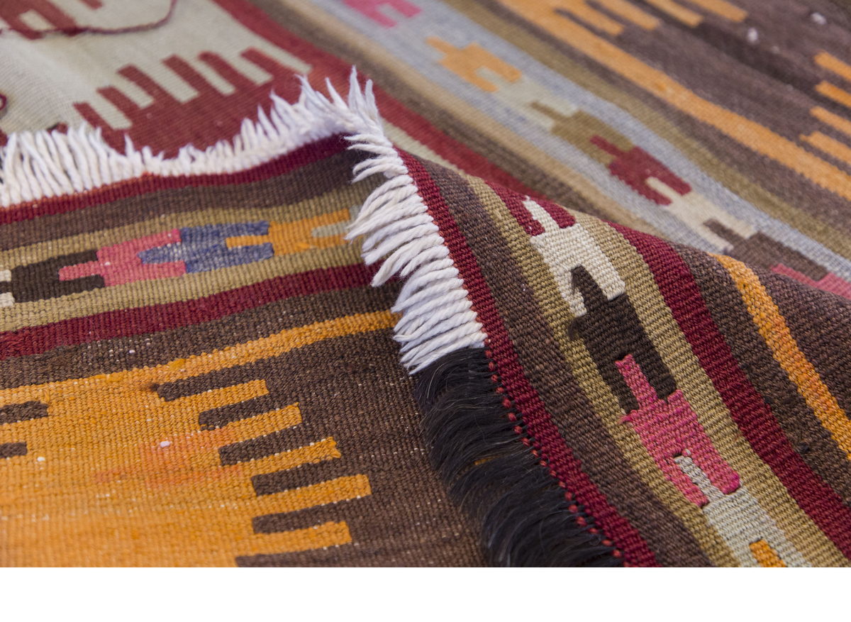 Vintage Turkish Rug, 5.8 x 4 ft Rug, 173 x 123 cm