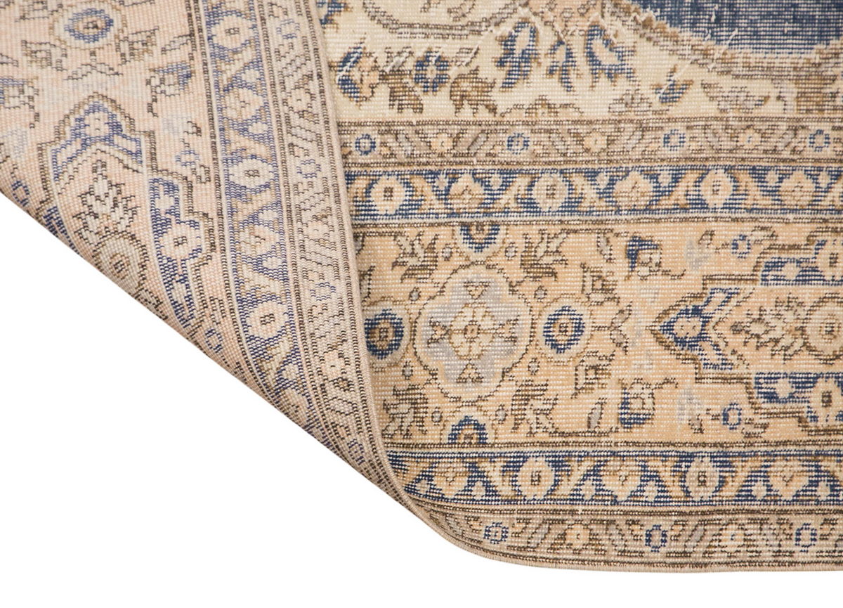 Vintage Wool Rug 8'11"x11'8" | Handwoven Turkish Area Carpet | 60 Year Old Bohemian Design