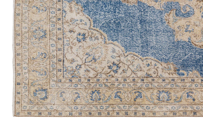 1960s Anatolian Rug, Vintage Wool Turkish Rug 7'2" x 10'2" | 220 x 310 cm