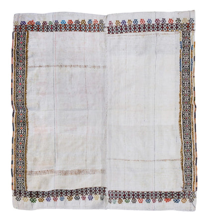 1960s Minimalist Turkish Kilim Rug – 157 x 170 cm | 5'2" x 5'7"