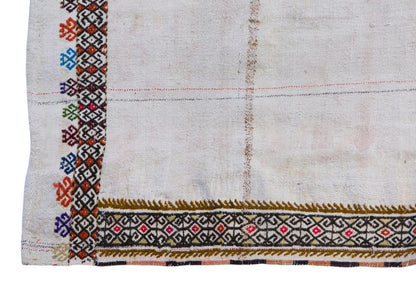 1960s Minimalist Turkish Kilim Rug – 157 x 170 cm | 5'2" x 5'7"