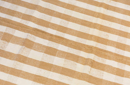 1960s Vintage Turkish Kilim Rug– 195 x 265 cm | 6'5" x 8'8"