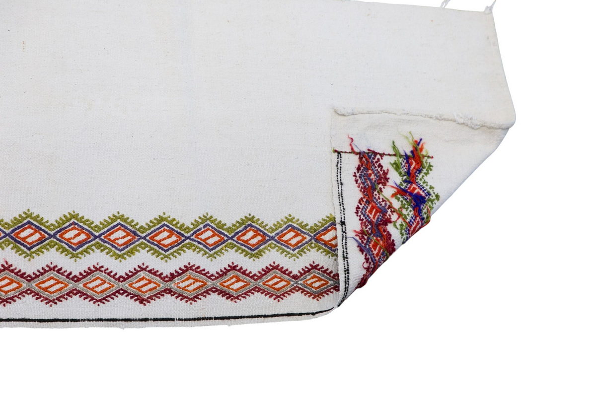 1960s Vintage Turkish Kilim Runner – 70 x 144 cm | 2'3" x 4'9"