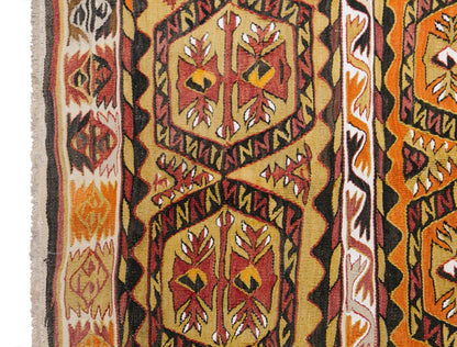 Vintage Konya Kilim, 120 x 175 cm / 3.9 x 5.7 feet