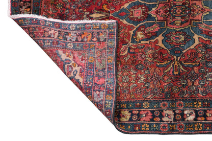 Vintage Turkish Small Rug, 112 x 163 cm / 3.7 x 5.3 feet