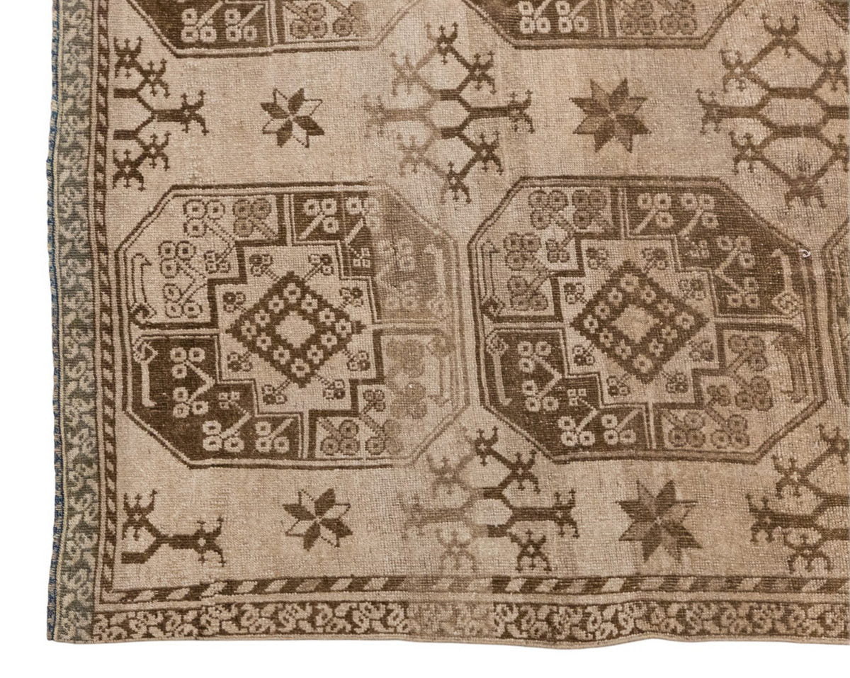 Large Vintage Oushak Rug – 226x242 cm / 7'5" x 7'11" feet
