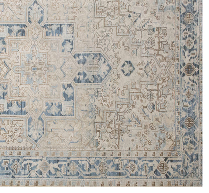 235x315 cm (7.7x10.3 ft) Oversized Heriz Rug
