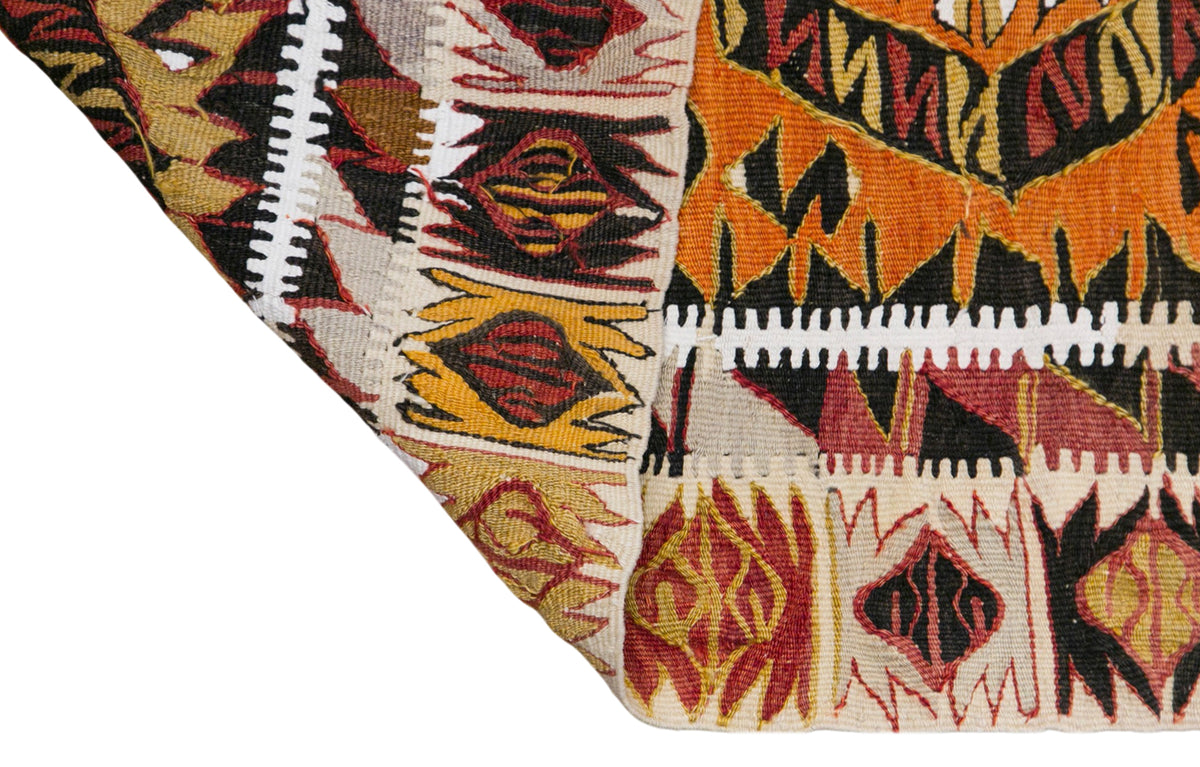 Vintage Konya Kilim, 120 x 175 cm / 3.9 x 5.7 feet