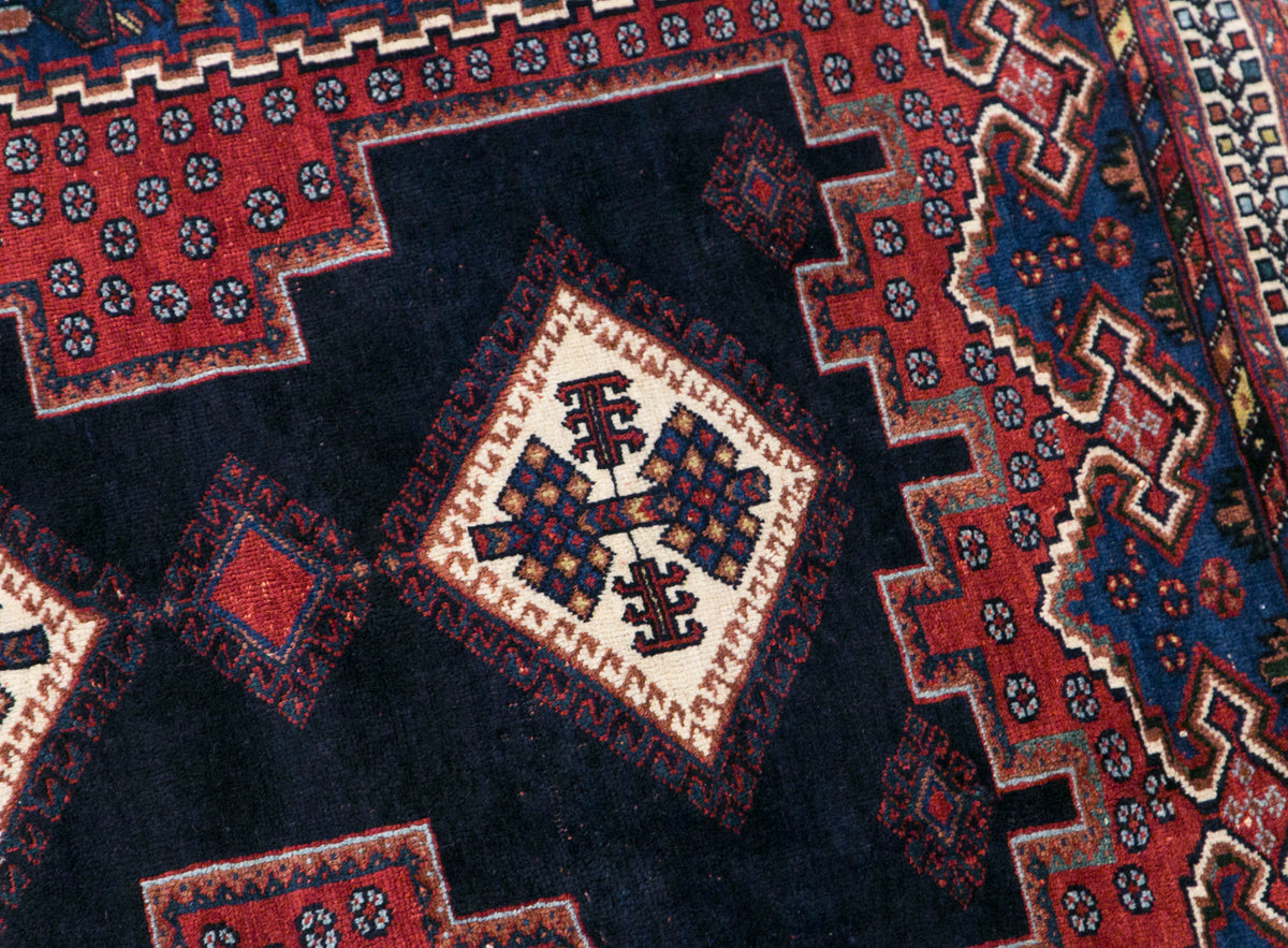 Vintage Turkish Small Rug, 125 x 145 cm / 4.1 x 4.8 feet