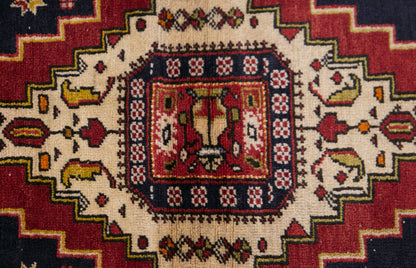 Prayer Rug 2.8 x 5 feet 85 x 151 cm