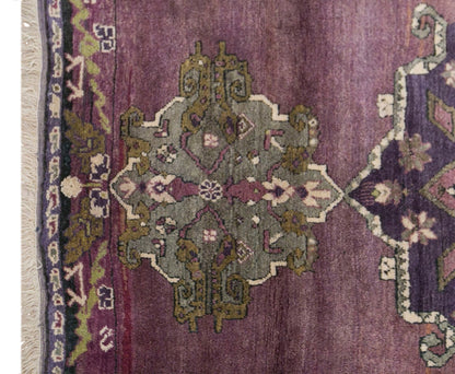Vintage Konya Karapinar Rug, 125 × 190 cm / 4.1 x 6.2 ft Handmade Wool Rug