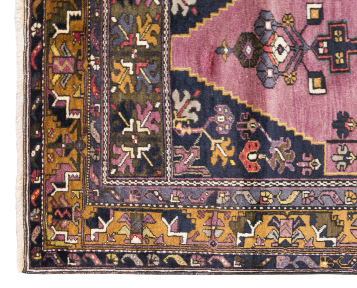 Vintage Yahyali Rug, 120 × 242 cm / 3.9 x 7.9 ft Handmade Wool Rug
