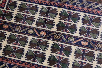 Prayer Rug 2.8 x 4.6 feet 85 x 140 cm