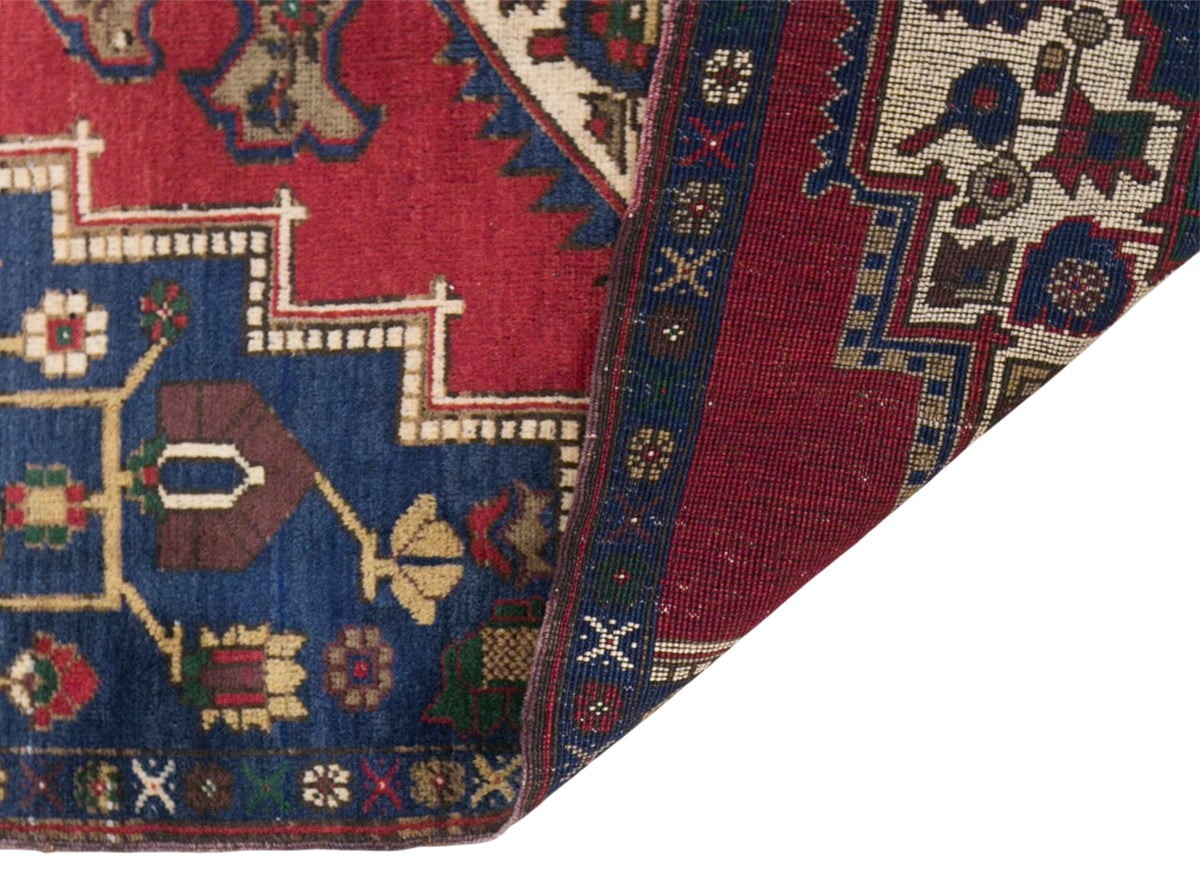 Vintage Konya Taspinar Vagireh Rug, 107 × 120 cm / 3.5 x 3.9 ft Handmade Wool Sample Carpet