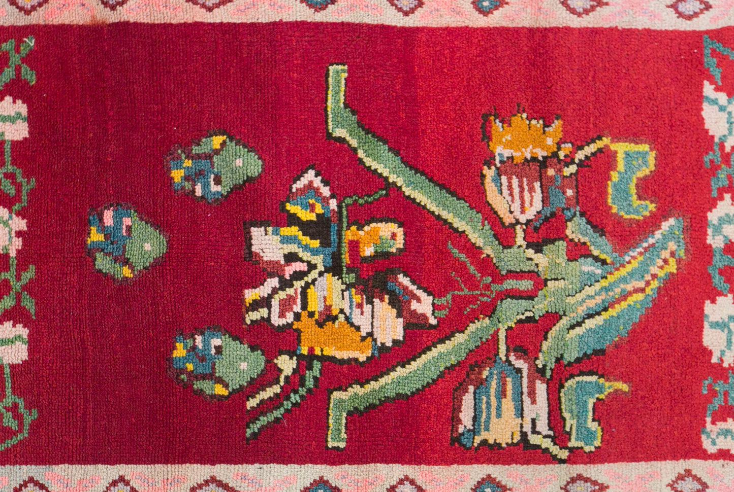 Vintage Konya Karapinar Rug, 142 × 183 cm / 4.7 x 6 ft Handmade Wool Rug, Turkish Floral Area Rug