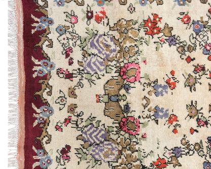 Vintage Konya Karapinar Rug, 143 × 210 cm / 4.7 x 6.9 ft Handmade Wool Rug
