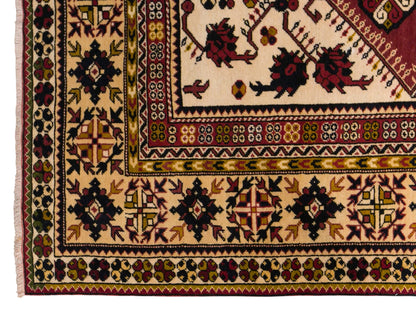 Vintage Milas Rug, 135 × 210 cm / 4.4 x 6.9 ft Handmade Wool Rug