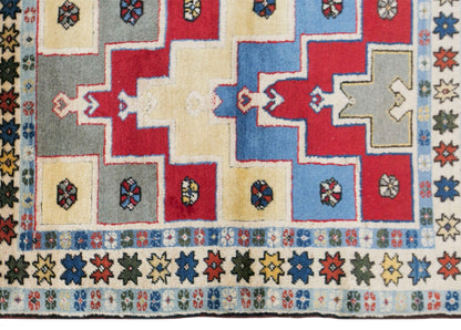 Vintage Turkish Rug, 105 × 117 cm / 3.4 x 3.8 ft Handmade Wool Rug