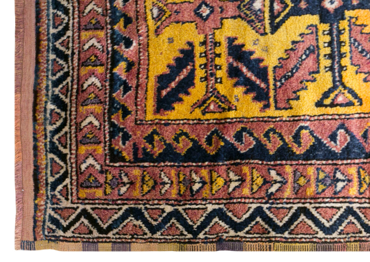 Vintage Kurdish Herki Rug, 145 × 220 cm / 4.8 x 7.2 ft Handmade Wool Rug