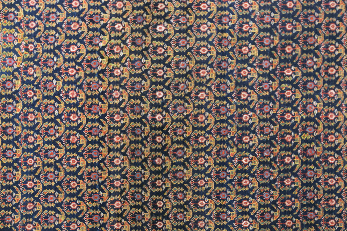 Vintage Handmade Wool Rug, 125 × 245 cm / 4.1 x 8 ft Traditional Floral Area Rug