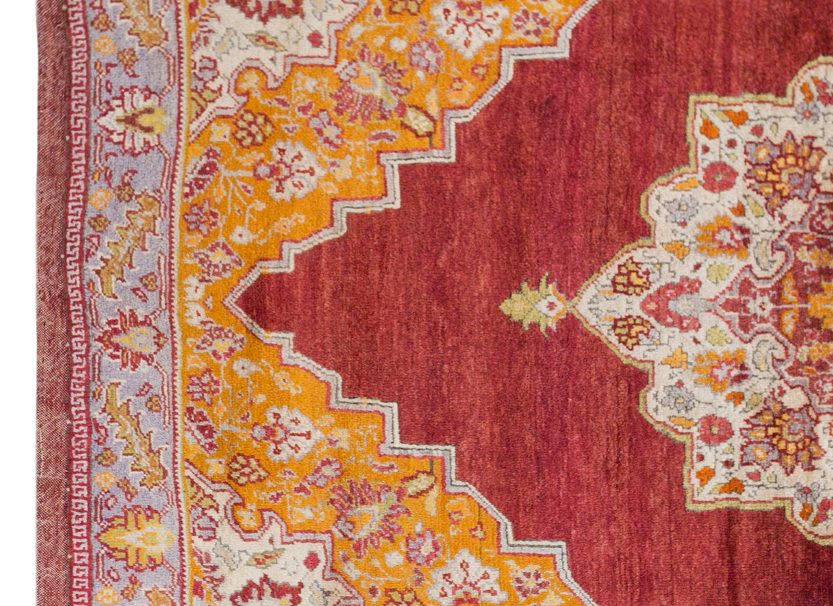 Vintage Karapinar Konya Rug, 132 × 205 cm / 4.3 x 6.7 ft Handmade Wool Rug