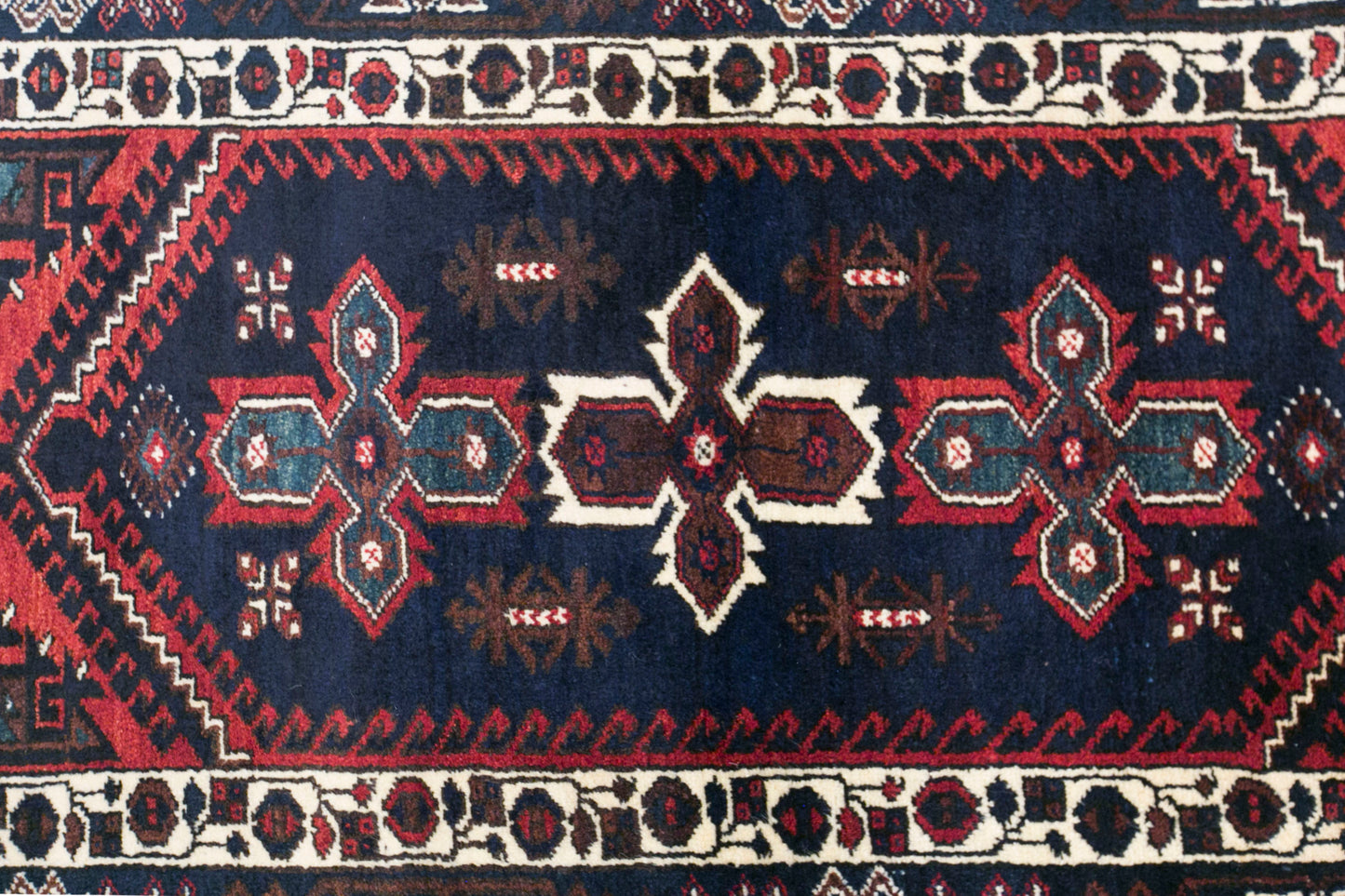 Vintage Dosemealti Nomadic Rug, 132 × 200 cm / 4.3 x 6.6 ft Handmade Wool Rug