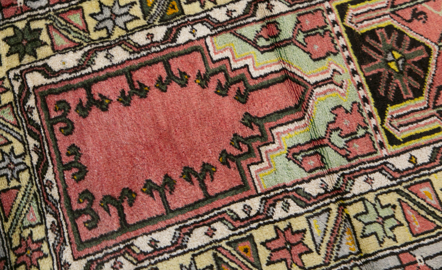 Prayer Rug 2.5 x 4 feet 75 x 121 cm
